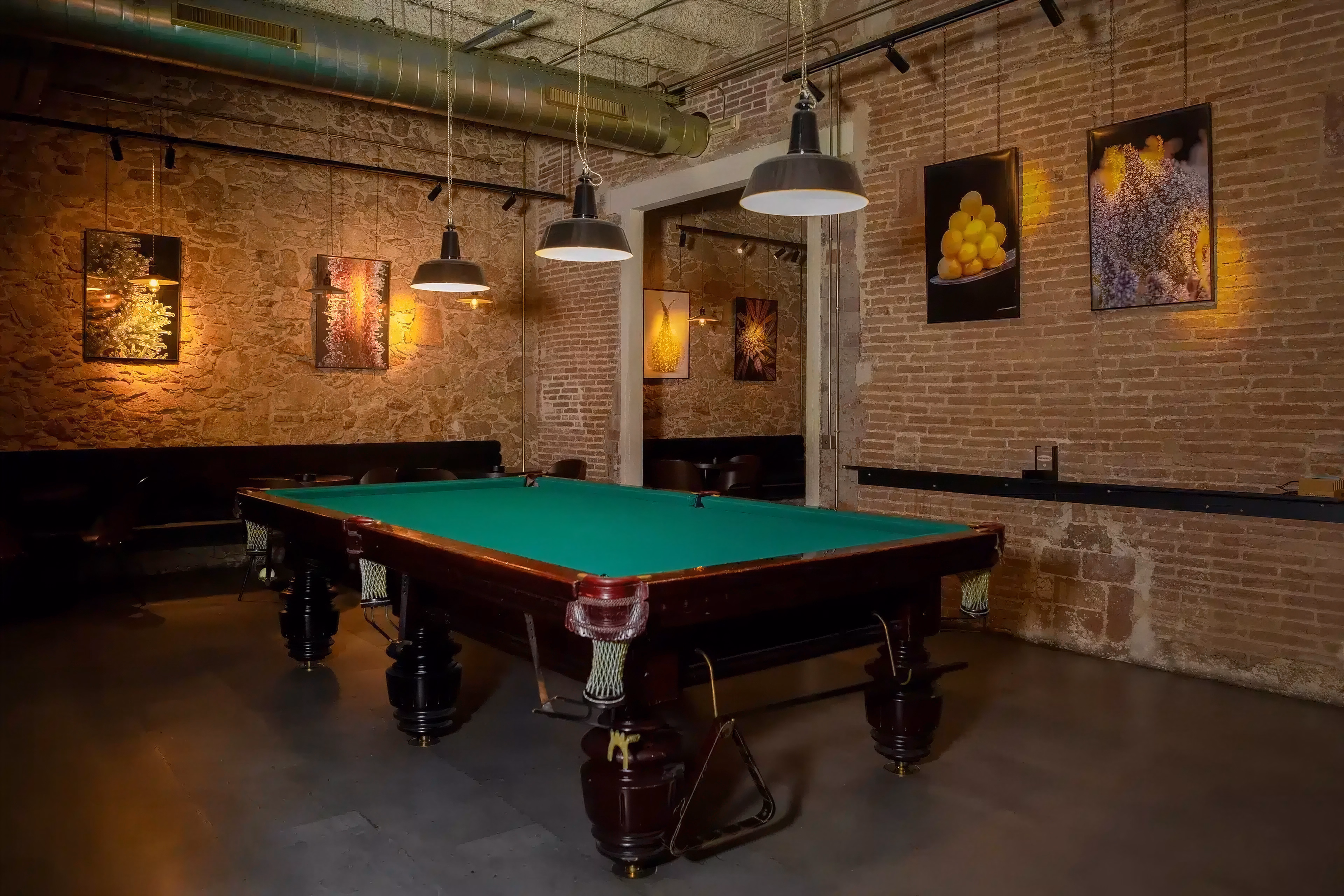 HQ Club